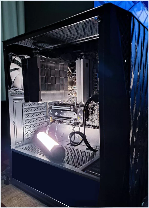 realizando manutenção de computador em domicílio no Rio de Janeiro.